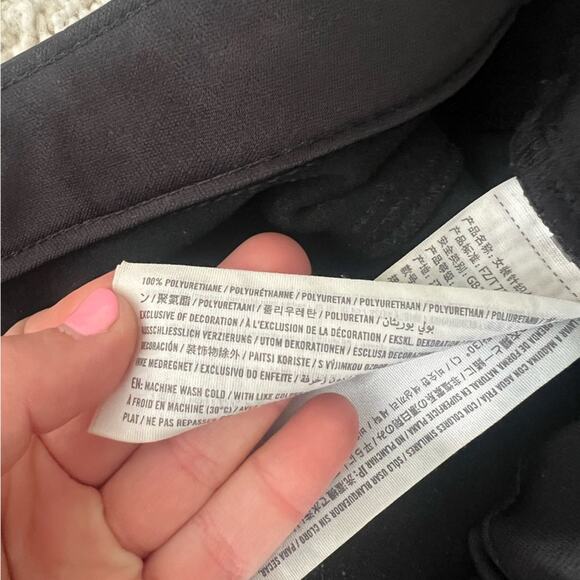 Abercrombie & Fitch Curve Love Ankle Straight Ultra High Rise Faux Leather Pants - Picture 5 of 8